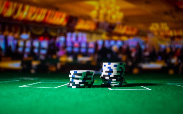 Live dealer table on mobile phone showing real-time blackjack game